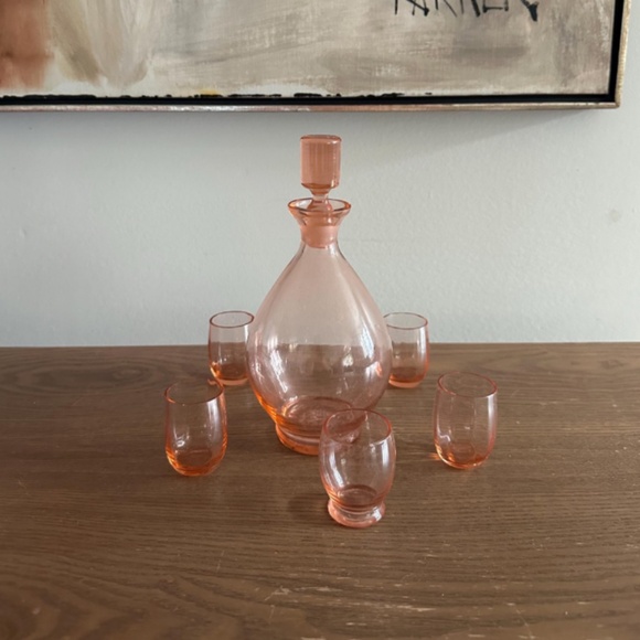 Vintage Set of 6 • Pink French Round Glass Medium Decanter + 5 Shot Glasses - Picture 6 of 10